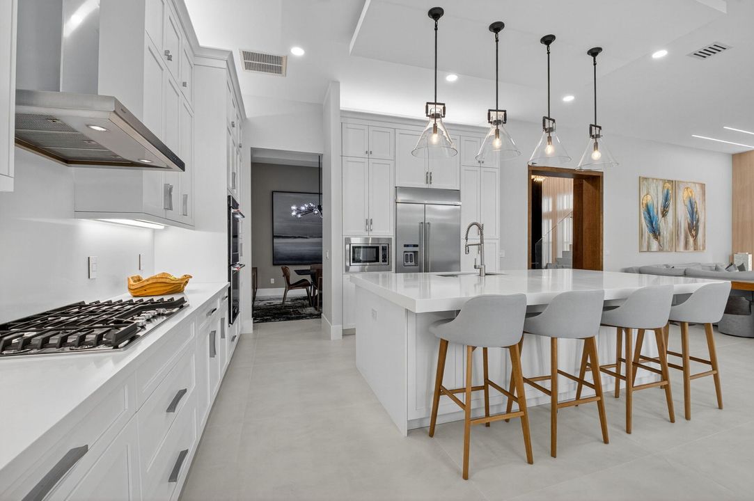 For Sale: $3,799,999 (5 beds, 6 baths, 5170 Square Feet)