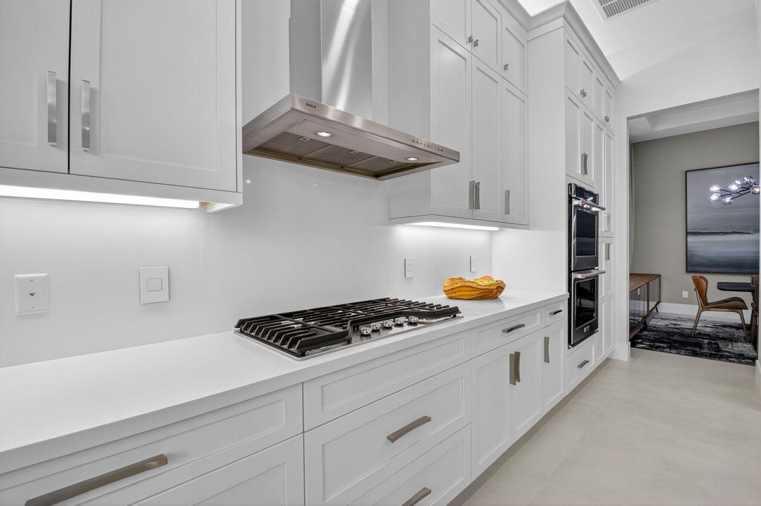 For Sale: $3,799,999 (5 beds, 6 baths, 5170 Square Feet)