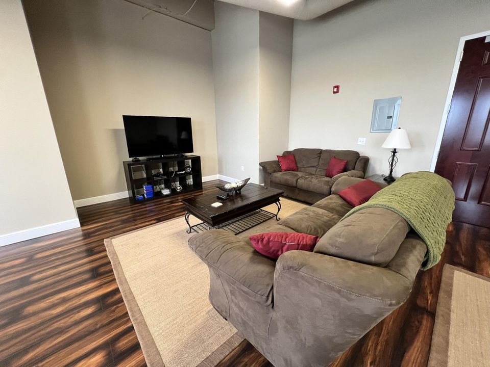 待售: $269,000 (0 贝兹, 0 浴室, 0 平方英尺)