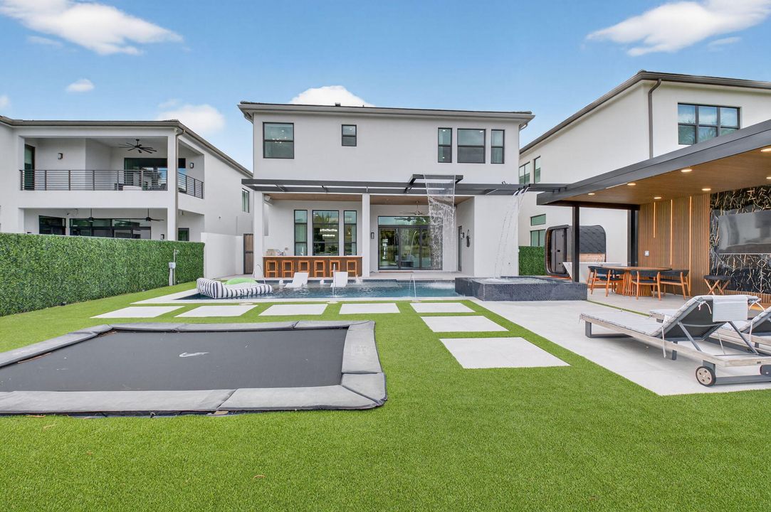 For Sale: $3,799,999 (5 beds, 6 baths, 5170 Square Feet)