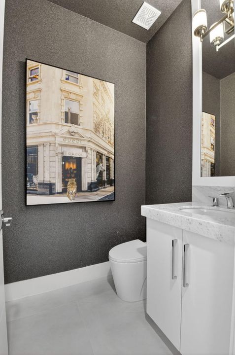 For Sale: $3,799,999 (5 beds, 6 baths, 5170 Square Feet)