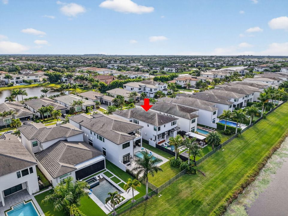 For Sale: $3,799,999 (5 beds, 6 baths, 5170 Square Feet)