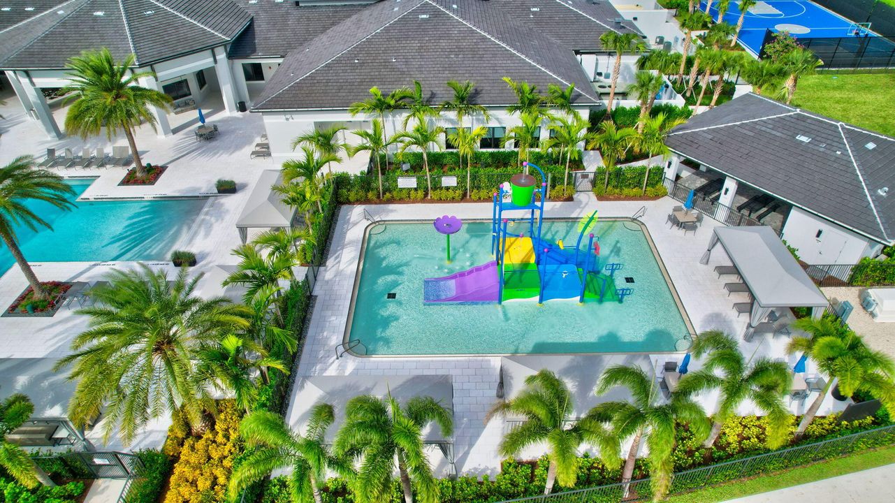 For Sale: $3,799,999 (5 beds, 6 baths, 5170 Square Feet)