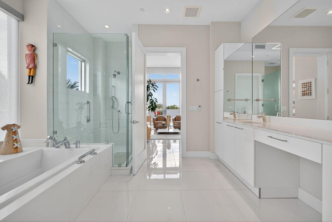 For Sale: $3,250,000 (3 beds, 4 baths, 2445 Square Feet)