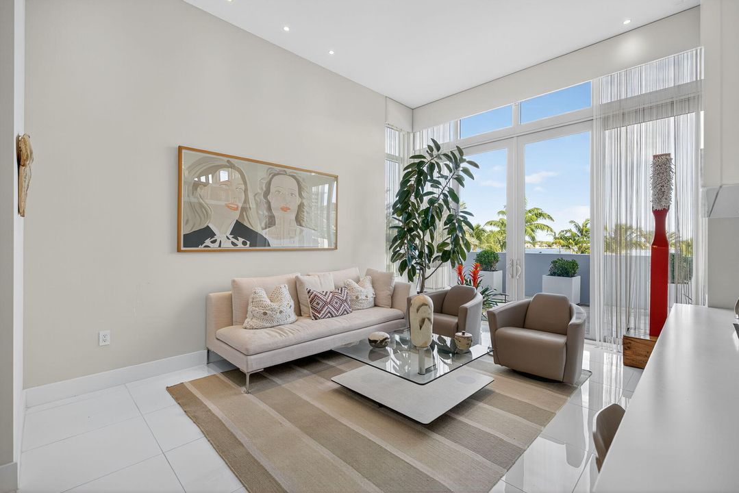 For Sale: $3,250,000 (3 beds, 4 baths, 2445 Square Feet)