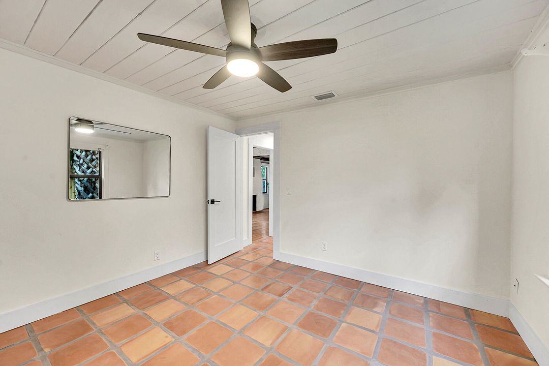 Active With Contract: $549,900 (2 beds, 2 baths, 1100 Square Feet)