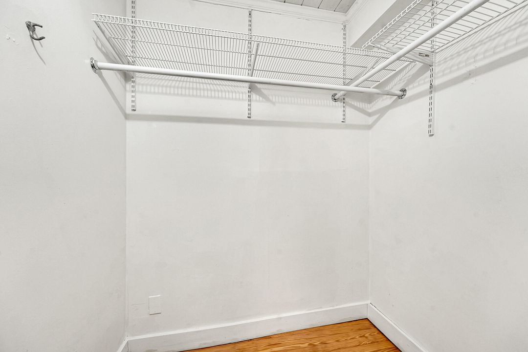 Active With Contract: $549,900 (2 beds, 2 baths, 1100 Square Feet)