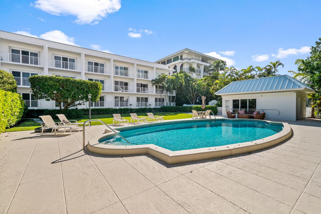 En Venta: $4,900,000 (3 camas, 4 baños, 2175 Pies cuadrados)