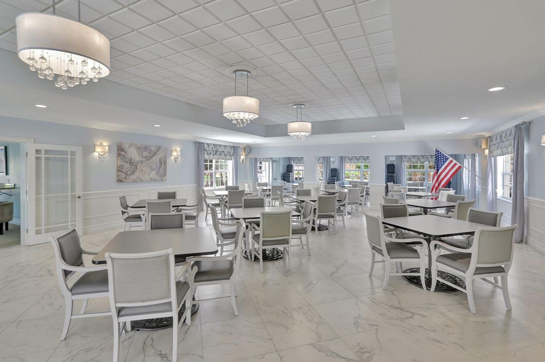 Active With Contract: $449,000 (1 beds, 2 baths, 793 Square Feet)