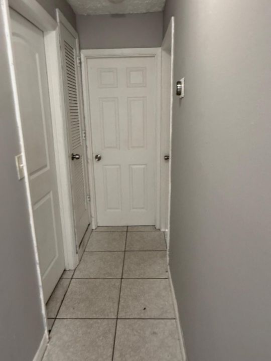 For Sale: $580,000 (4 beds, 3 baths, 1170 Square Feet)