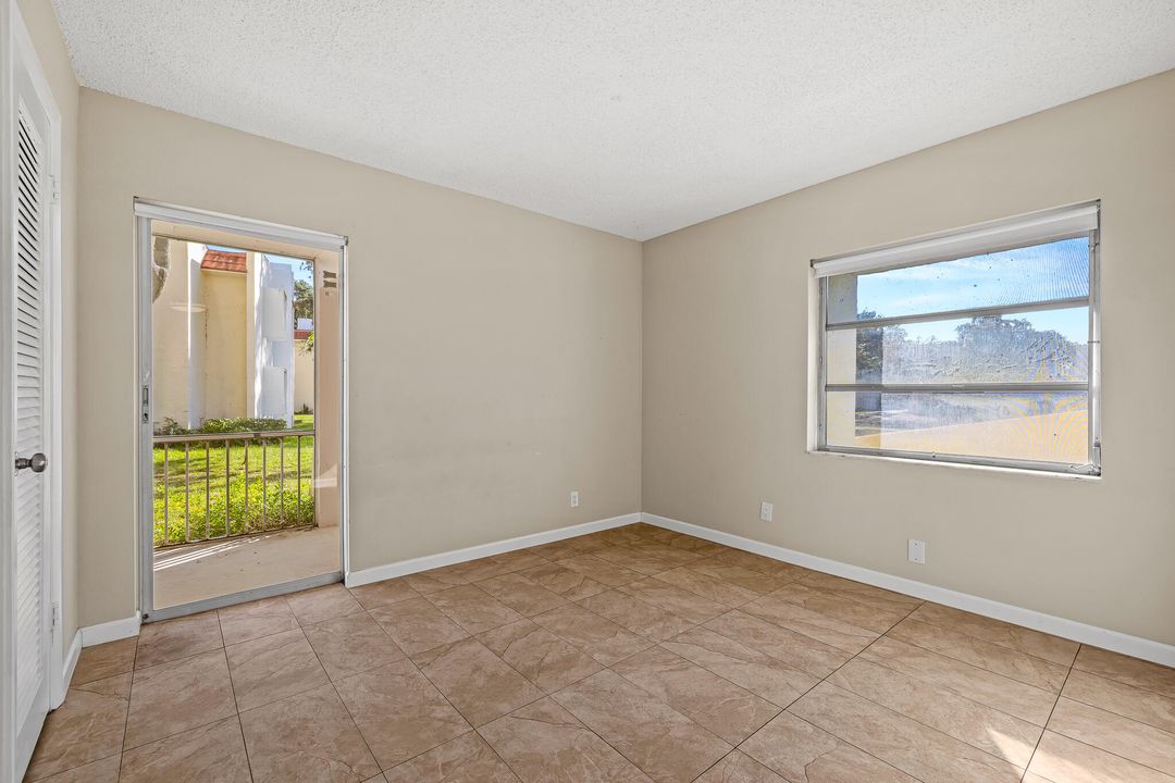 For Rent: $2,000 (2 beds, 2 baths, 847 Square Feet)