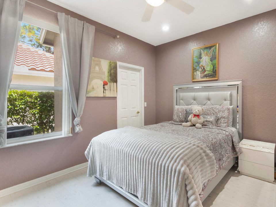 For Sale: $420,000 (3 beds, 2 baths, 2143 Square Feet)