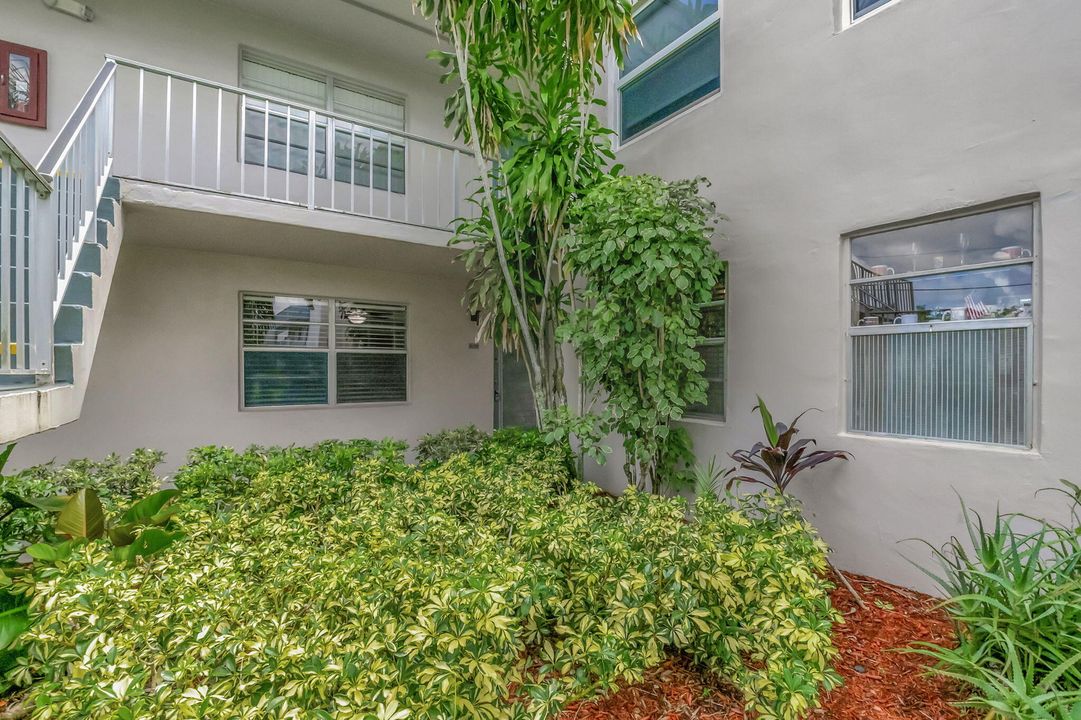 For Rent: $1,400 (1 beds, 1 baths, 760 Square Feet)