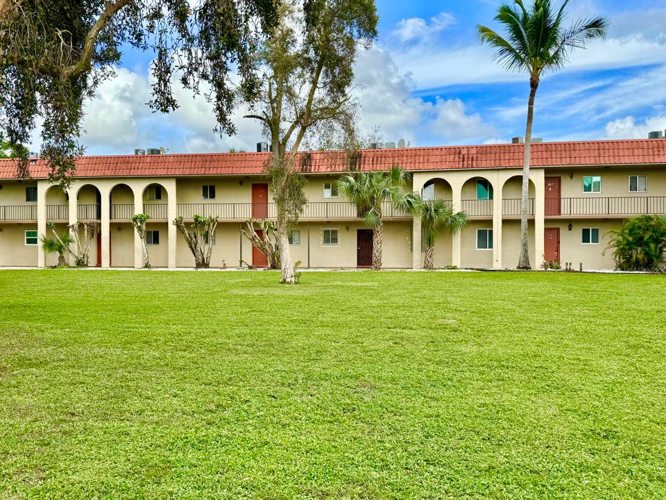 En Venta: $155,000 (2 camas, 1 baños, 728 Pies cuadrados)