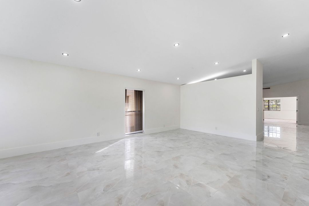 En Renta: $4,600 (3 camas, 2 baños, 2396 Pies cuadrados)