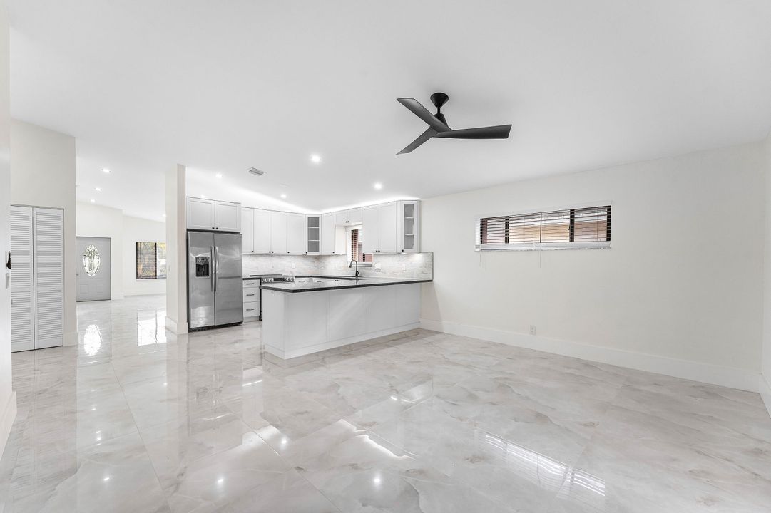 En Renta: $4,600 (3 camas, 2 baños, 2396 Pies cuadrados)