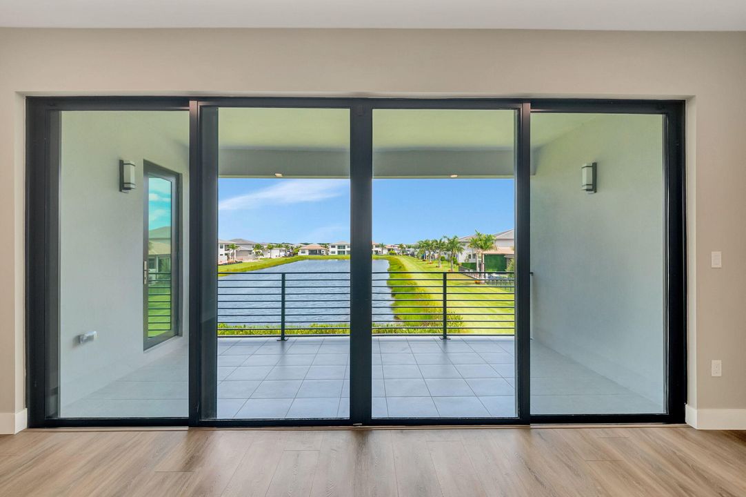 For Sale: $2,795,000 (6 beds, 5 baths, 5330 Square Feet)