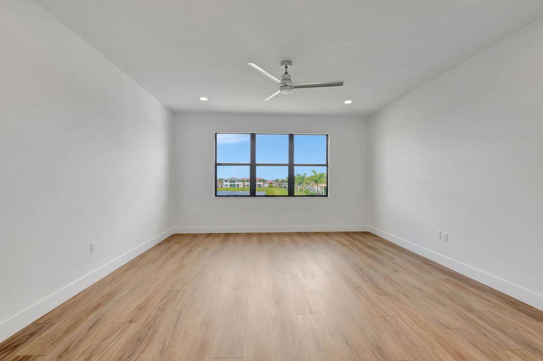 For Sale: $2,795,000 (6 beds, 5 baths, 5330 Square Feet)