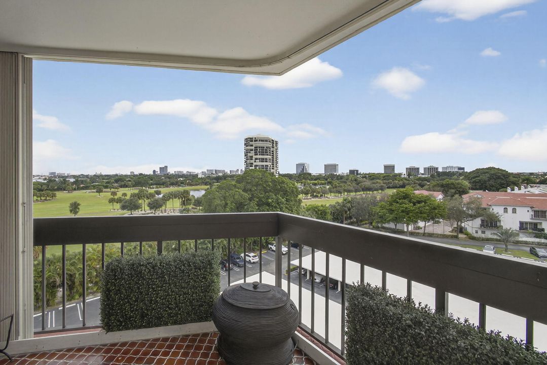 For Sale: $385,000 (3 beds, 2 baths, 1404 Square Feet)