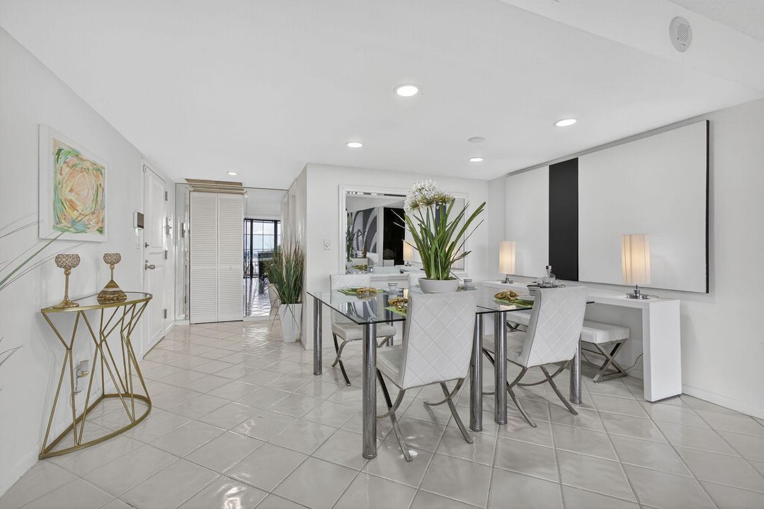 For Sale: $385,000 (3 beds, 2 baths, 1404 Square Feet)