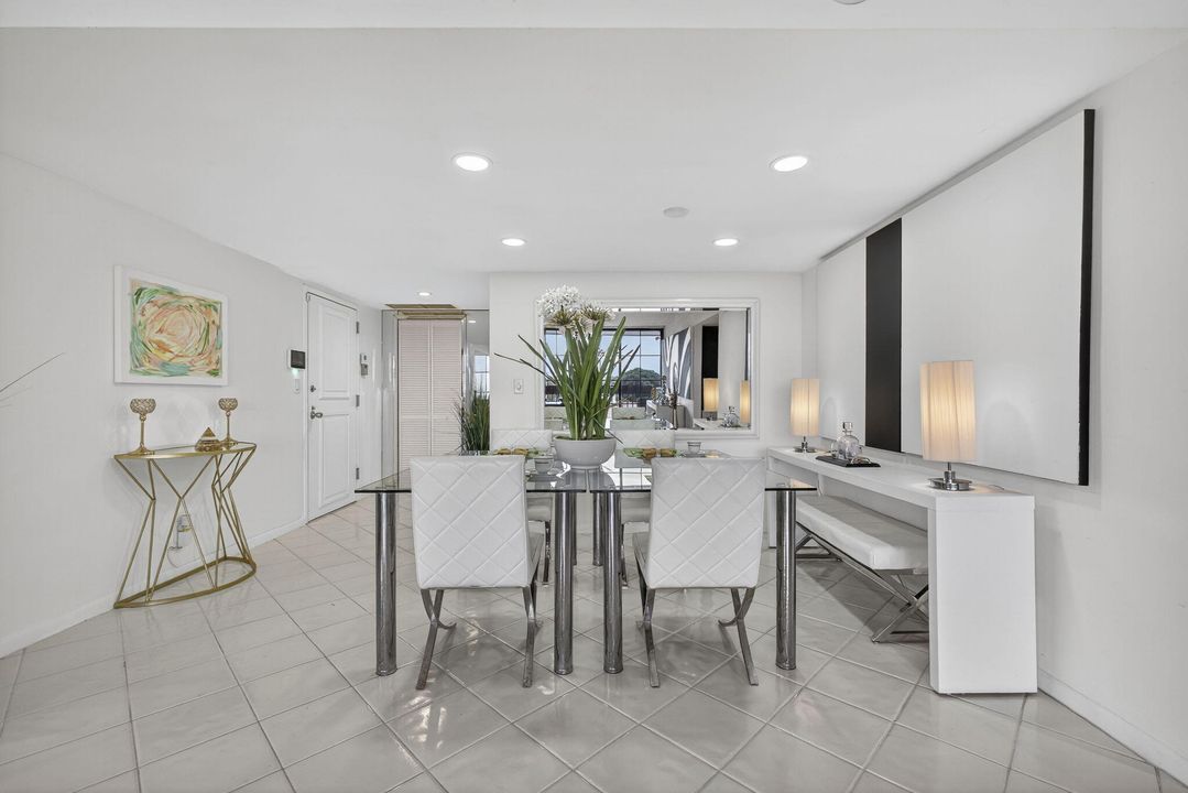 For Sale: $385,000 (3 beds, 2 baths, 1404 Square Feet)