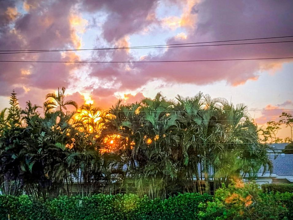 Active With Contract: $177,200 (2 beds, 2 baths, 1167 Square Feet)