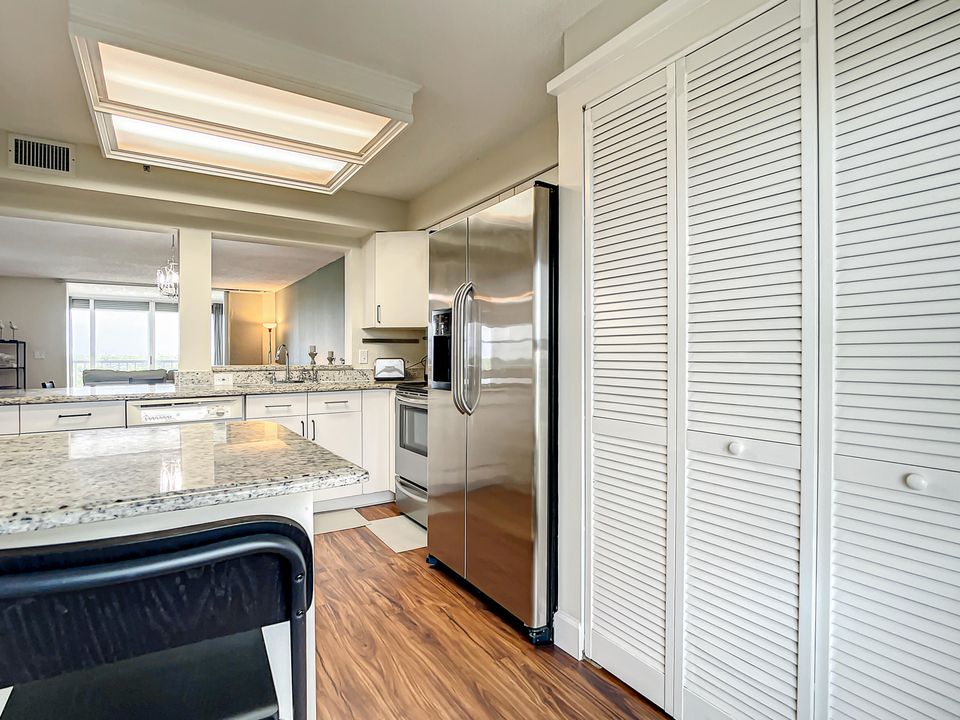 En Venta: $210,000 (2 camas, 2 baños, 1070 Pies cuadrados)