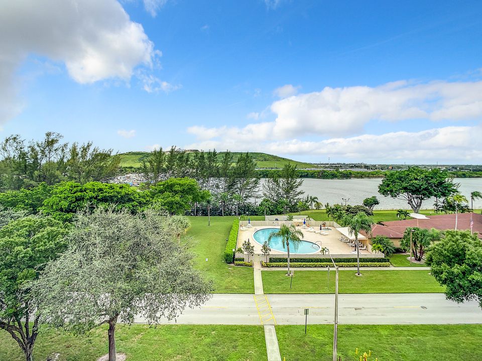 En Venta: $210,000 (2 camas, 2 baños, 1070 Pies cuadrados)