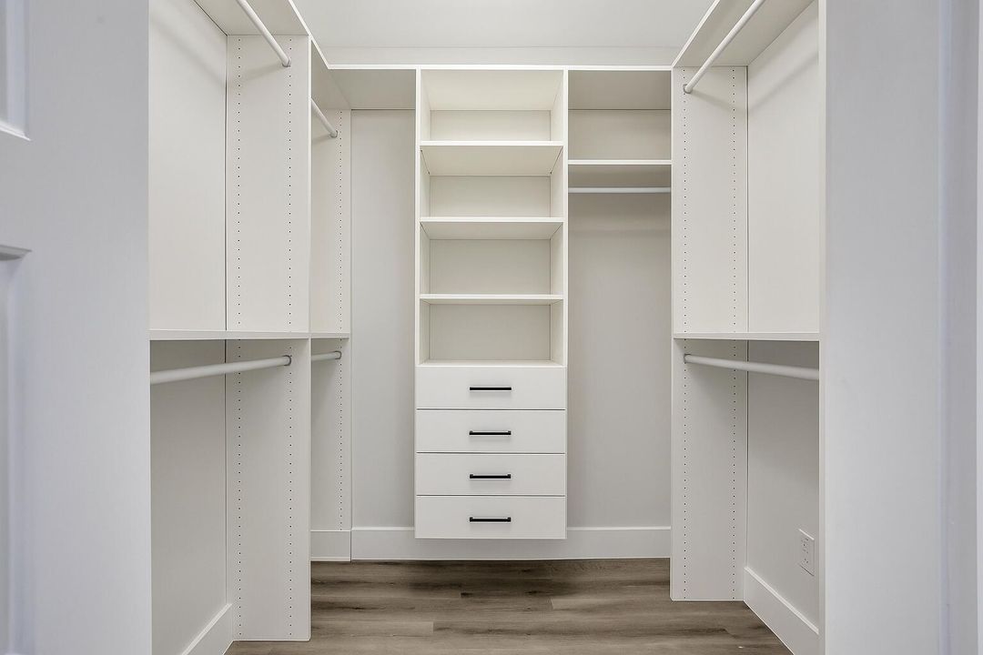 На продажу: $399,999 (3 спален, 2 ванн, 1620 Квадратных фут)