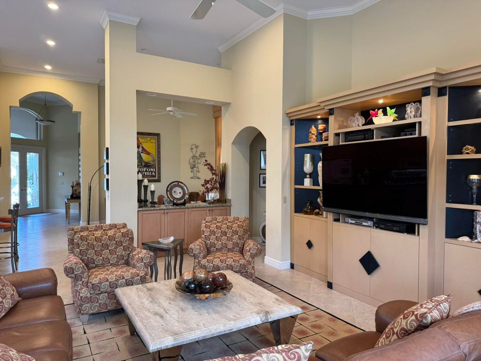 For Sale: $2,095,000 (3 beds, 3 baths, 2969 Square Feet)