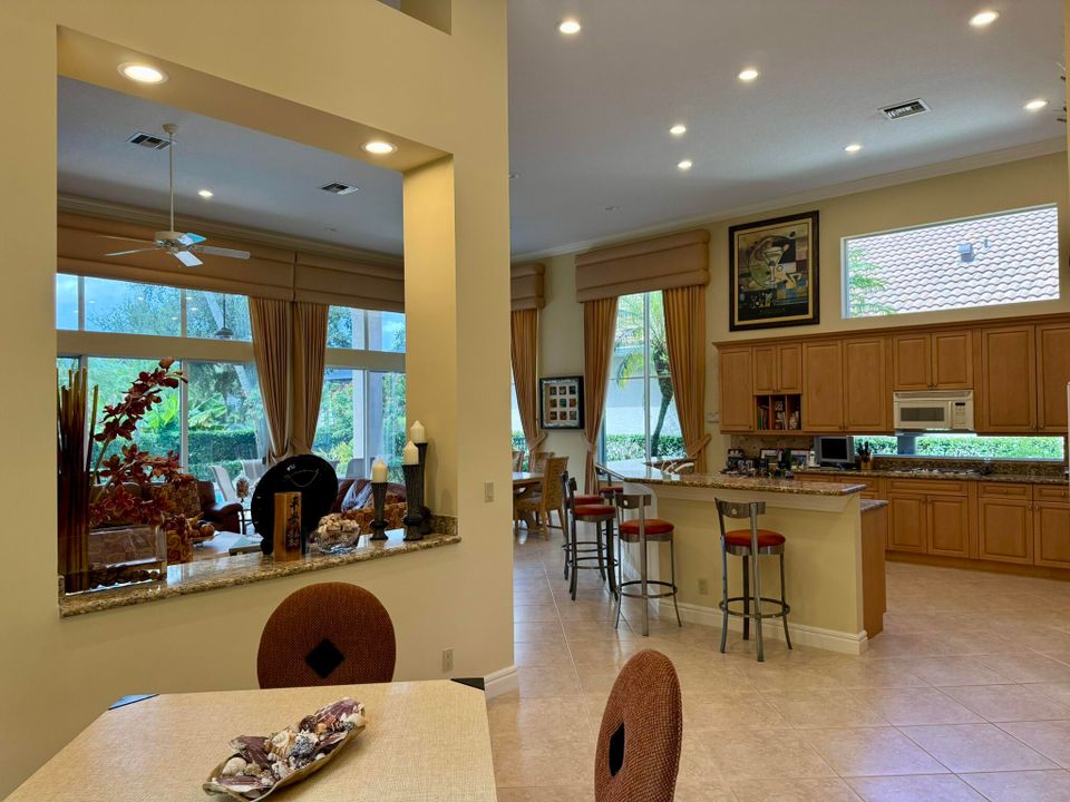 For Sale: $2,095,000 (3 beds, 3 baths, 2969 Square Feet)