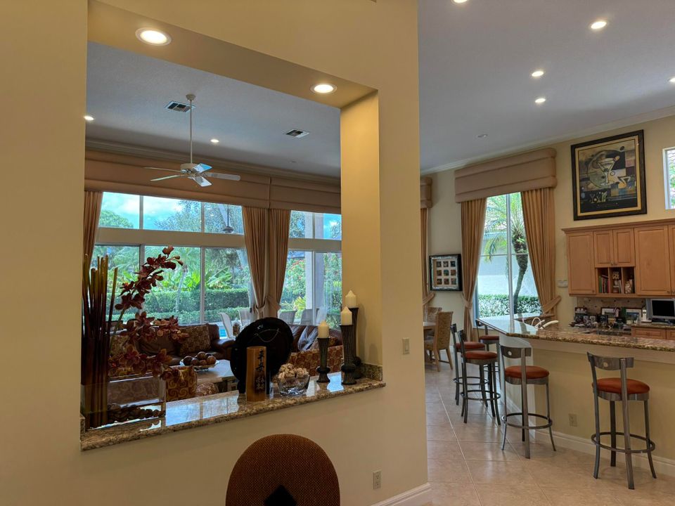 For Sale: $2,095,000 (3 beds, 3 baths, 2969 Square Feet)