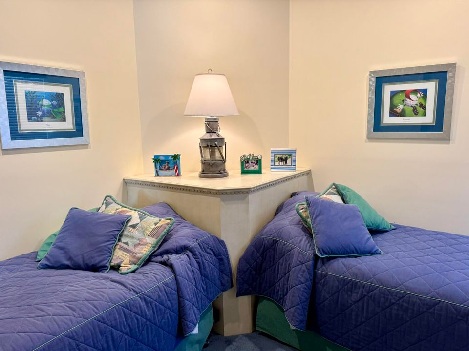 For Sale: $2,095,000 (3 beds, 3 baths, 2969 Square Feet)