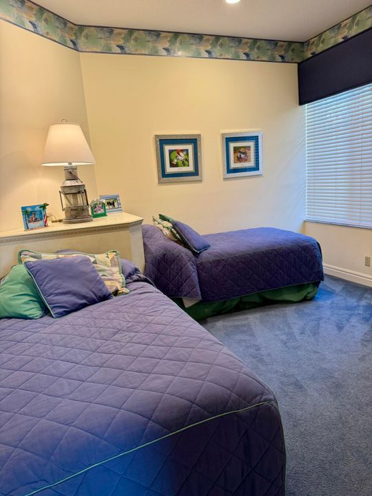 For Sale: $2,095,000 (3 beds, 3 baths, 2969 Square Feet)