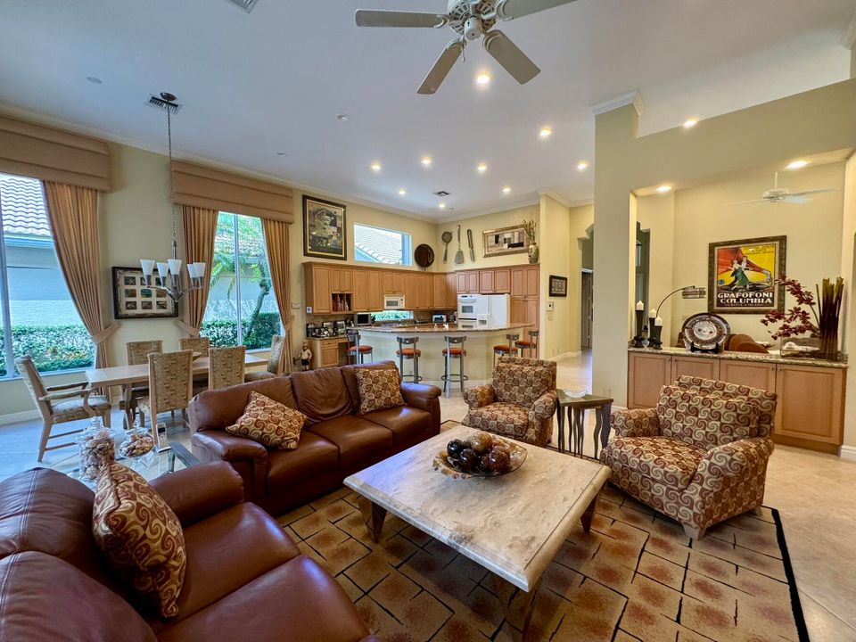 For Sale: $2,095,000 (3 beds, 3 baths, 2969 Square Feet)