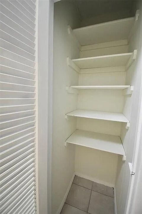 Active With Contract: $739,000 (4 beds, 3 baths, 2426 Square Feet)