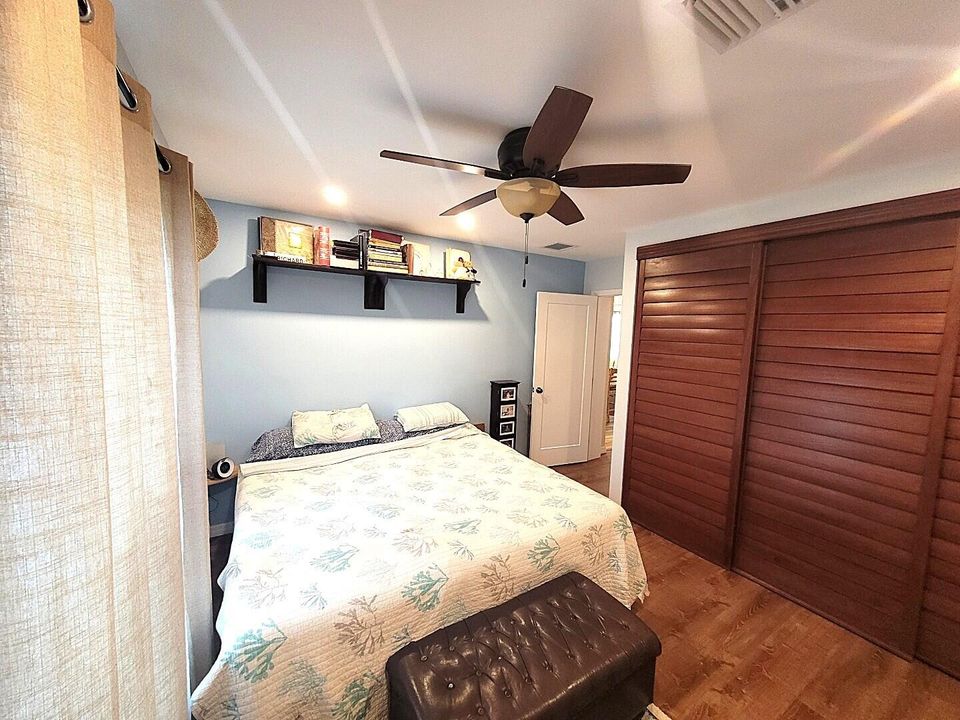 Active With Contract: $739,000 (4 beds, 3 baths, 2426 Square Feet)