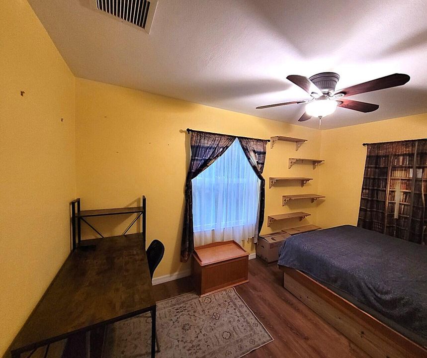 Active With Contract: $739,000 (4 beds, 3 baths, 2426 Square Feet)