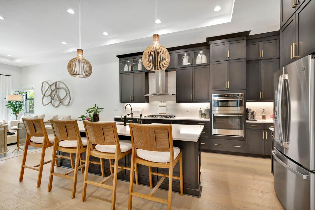 En Venta: $1,950,000 (3 camas, 2 baños, 2371 Pies cuadrados)