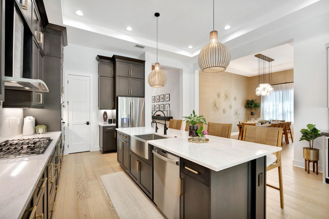 En Venta: $1,950,000 (3 camas, 2 baños, 2371 Pies cuadrados)