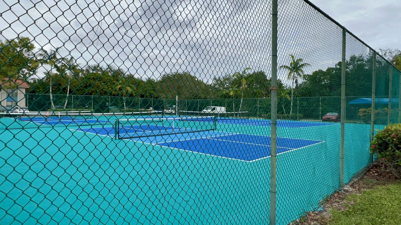 Под контрактом: $1,895 (2 спален, 2 ванн, 904 Квадратных фут)