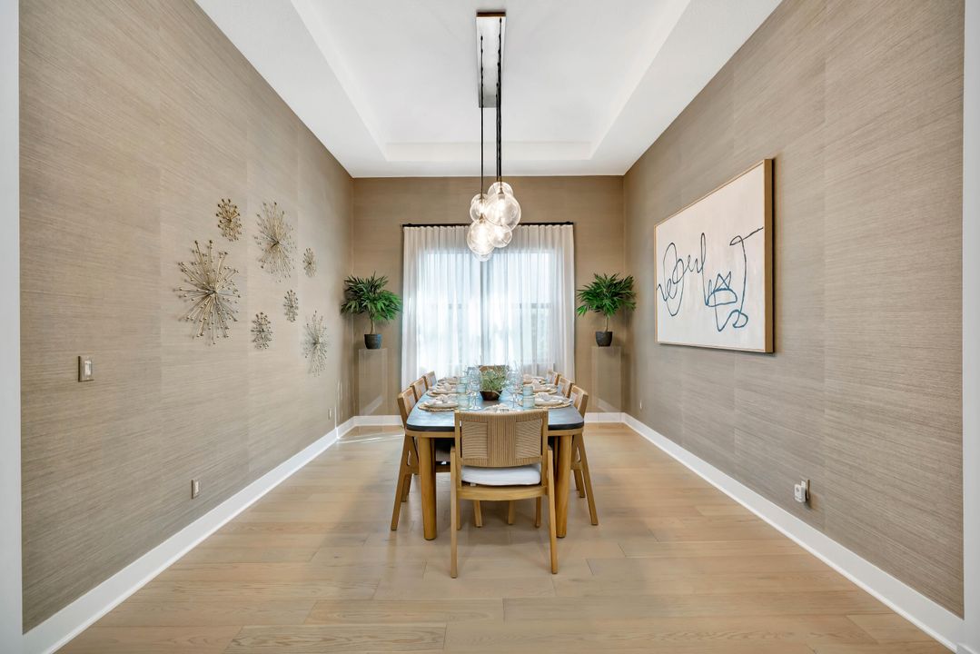 En Venta: $1,950,000 (3 camas, 2 baños, 2371 Pies cuadrados)