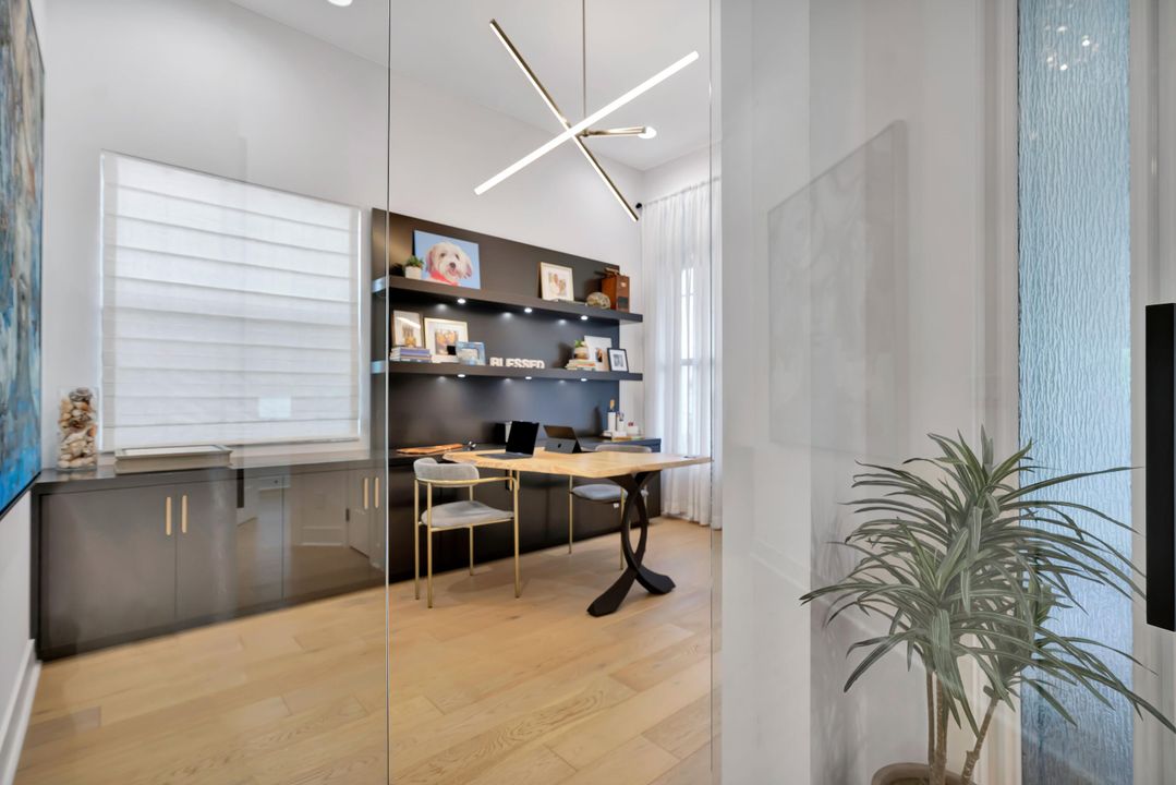 En Venta: $1,950,000 (3 camas, 2 baños, 2371 Pies cuadrados)