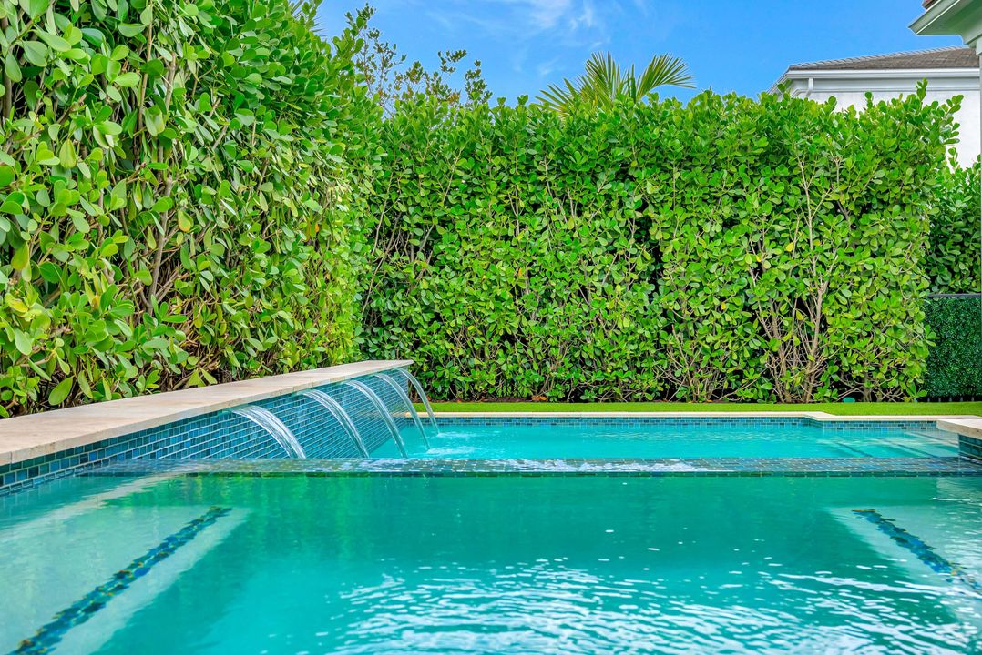 En Venta: $1,950,000 (3 camas, 2 baños, 2371 Pies cuadrados)