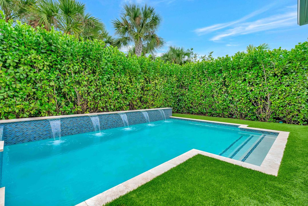 En Venta: $1,950,000 (3 camas, 2 baños, 2371 Pies cuadrados)