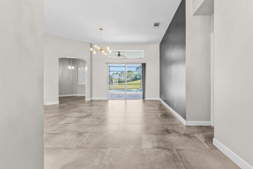 For Sale: $640,000 (3 beds, 2 baths, 2512 Square Feet)