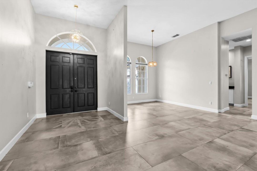 For Sale: $640,000 (3 beds, 2 baths, 2512 Square Feet)