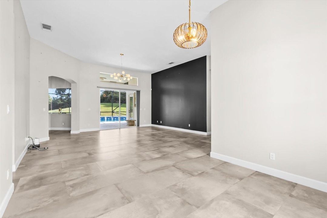 For Sale: $640,000 (3 beds, 2 baths, 2512 Square Feet)