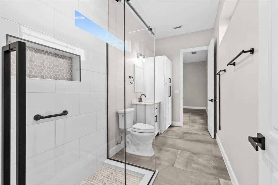 For Sale: $640,000 (3 beds, 2 baths, 2512 Square Feet)