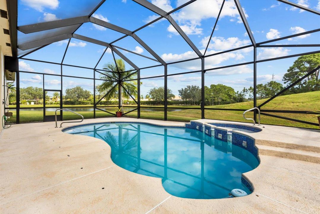 For Sale: $640,000 (3 beds, 2 baths, 2512 Square Feet)